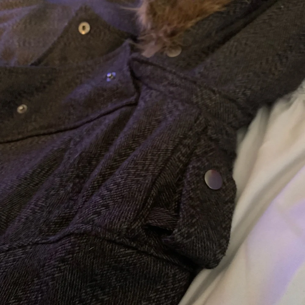 Grey Jacket - Picture 4 of 4